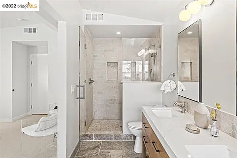 2720 Del Monte Ave photo 4