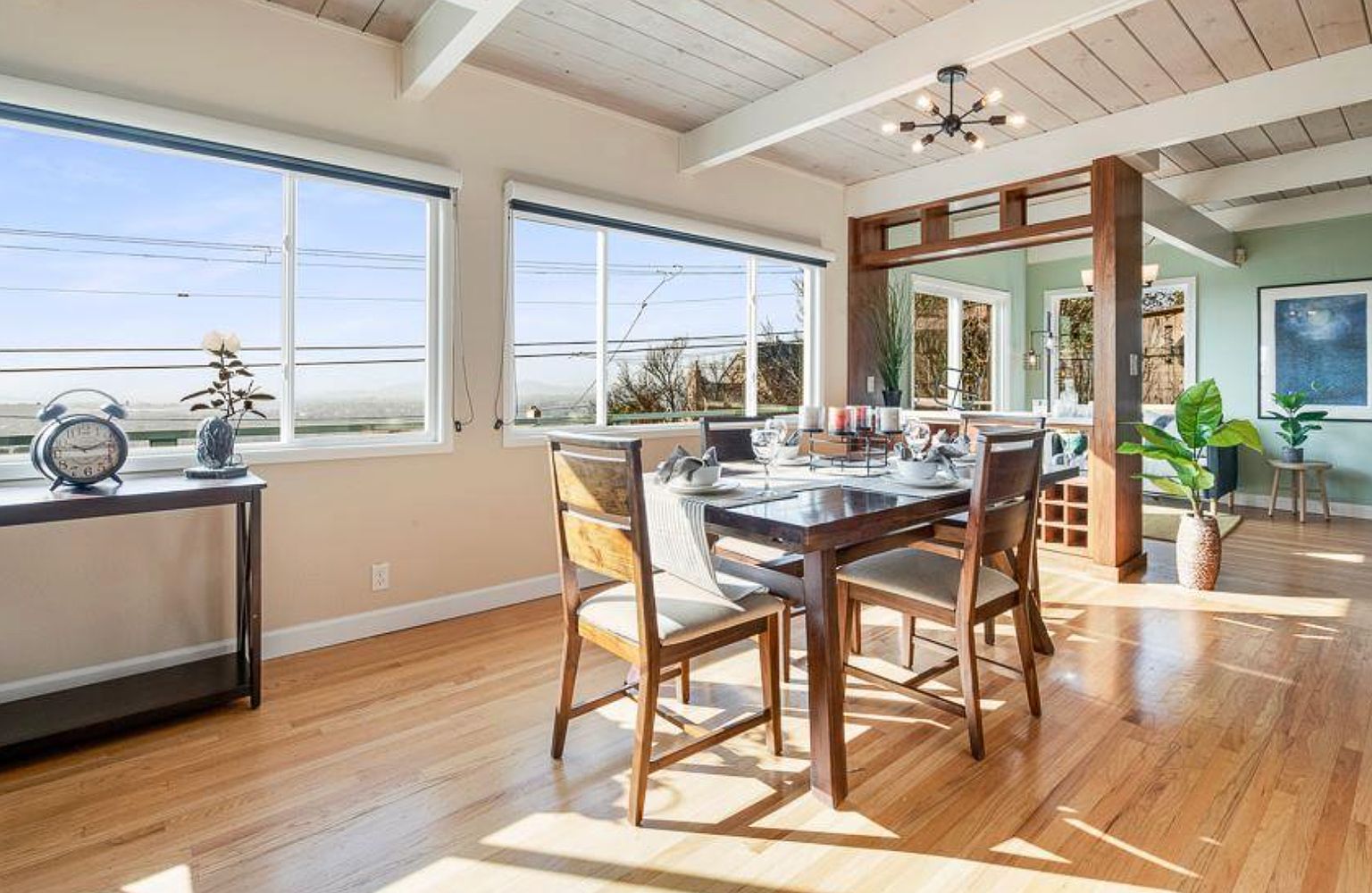 2356 Carquinez Ave photo 3
