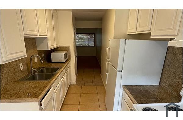 2021 Key Blvd photo 4