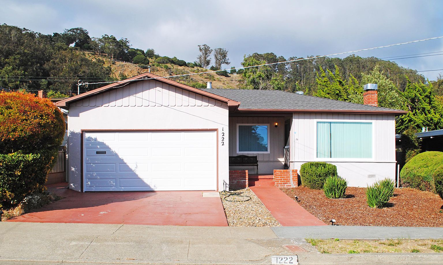 3BR/2BA Single Family House on Lawrence St · El Cerrito