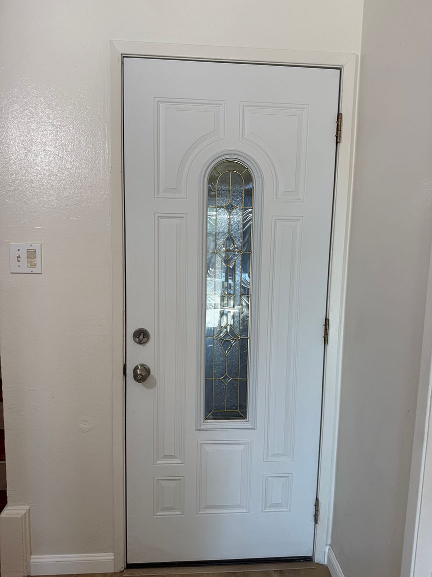 1103 Campbell St photo 4