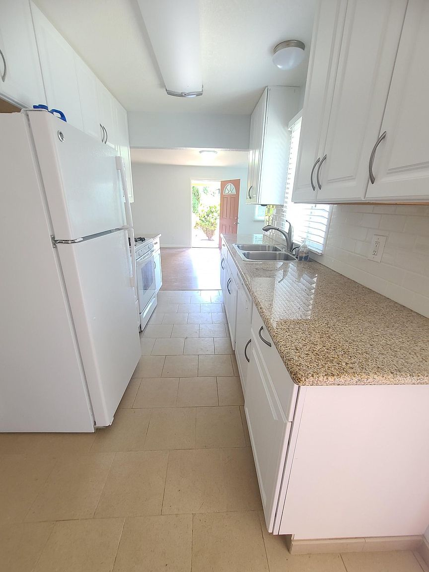 5817 Central Ave photo 2