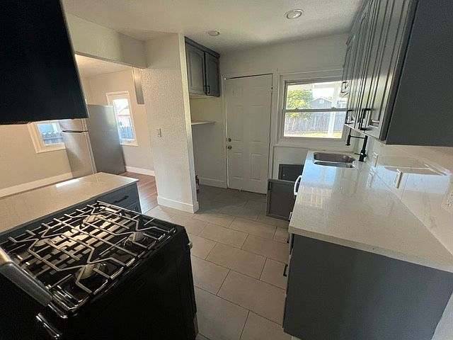 3613 Barrett Ave photo 5