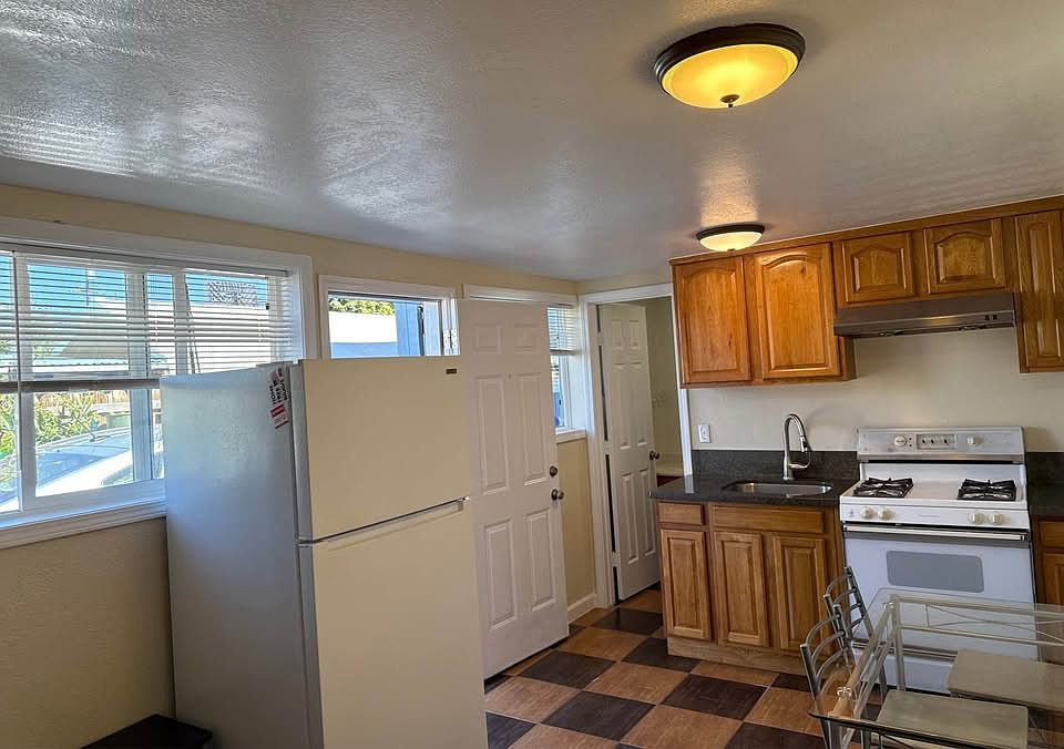 1BR/1BA Apartment on Esmond Ave · Richmond photo 2