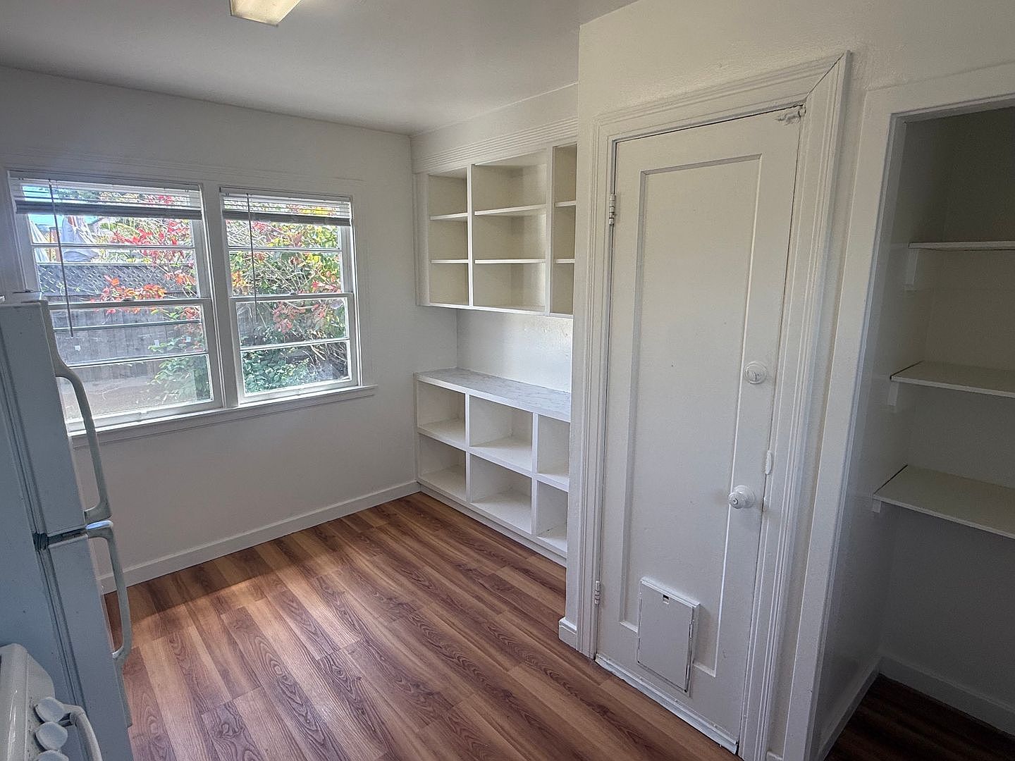 2565 Grant Ave photo 5