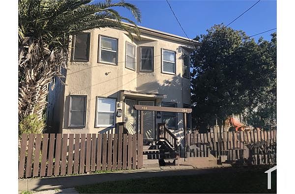 562 5th St photo 2