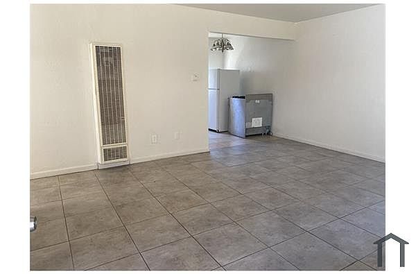 210 Barrett Ave photo 3