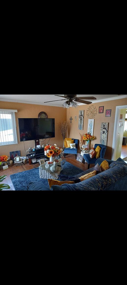 1816 Maine Ave photo 3