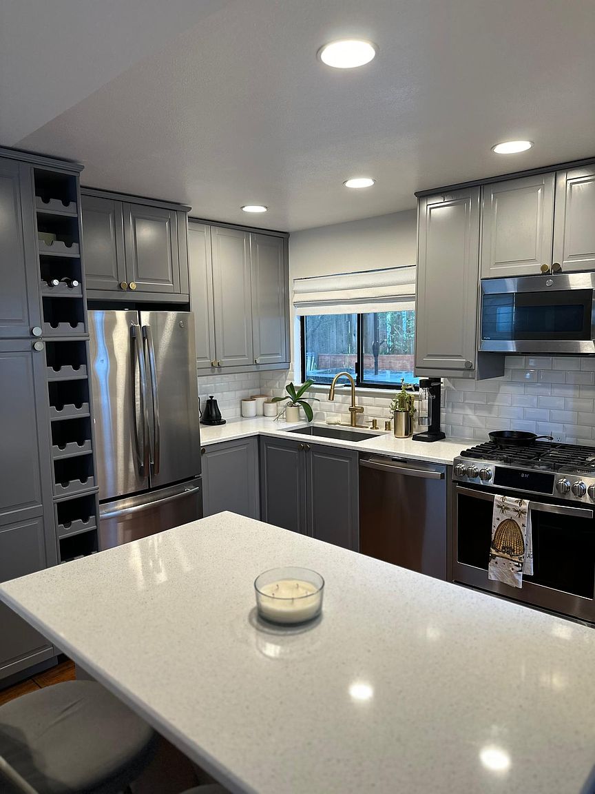 2BR/2BA Single Family House on W Richmond Ave · Richmond photo 2