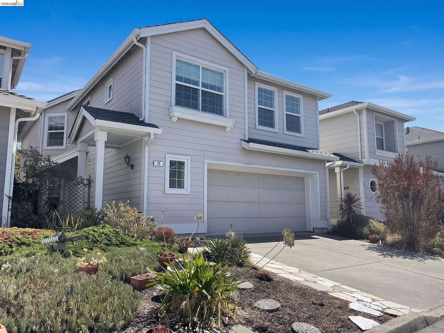 70 Seabreeze Dr