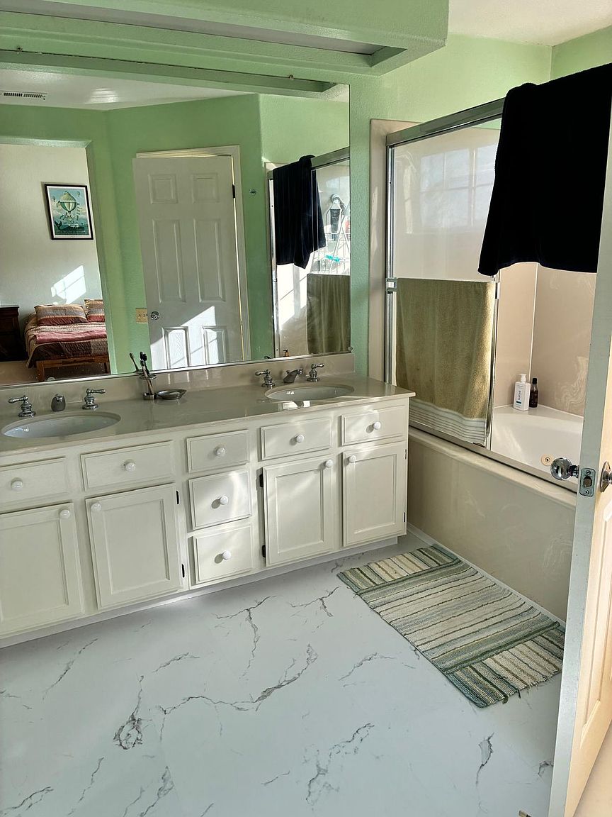 34 Seabreeze Dr photo 4