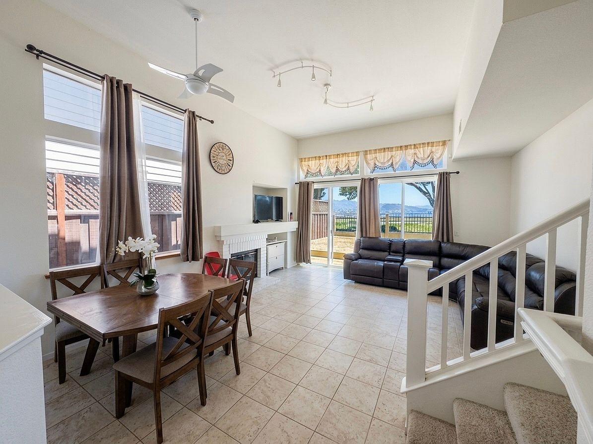 68 Sea Isle Dr photo 4