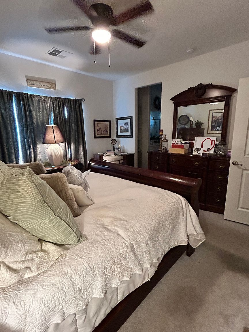 1703 W Aztec Dr photo 2