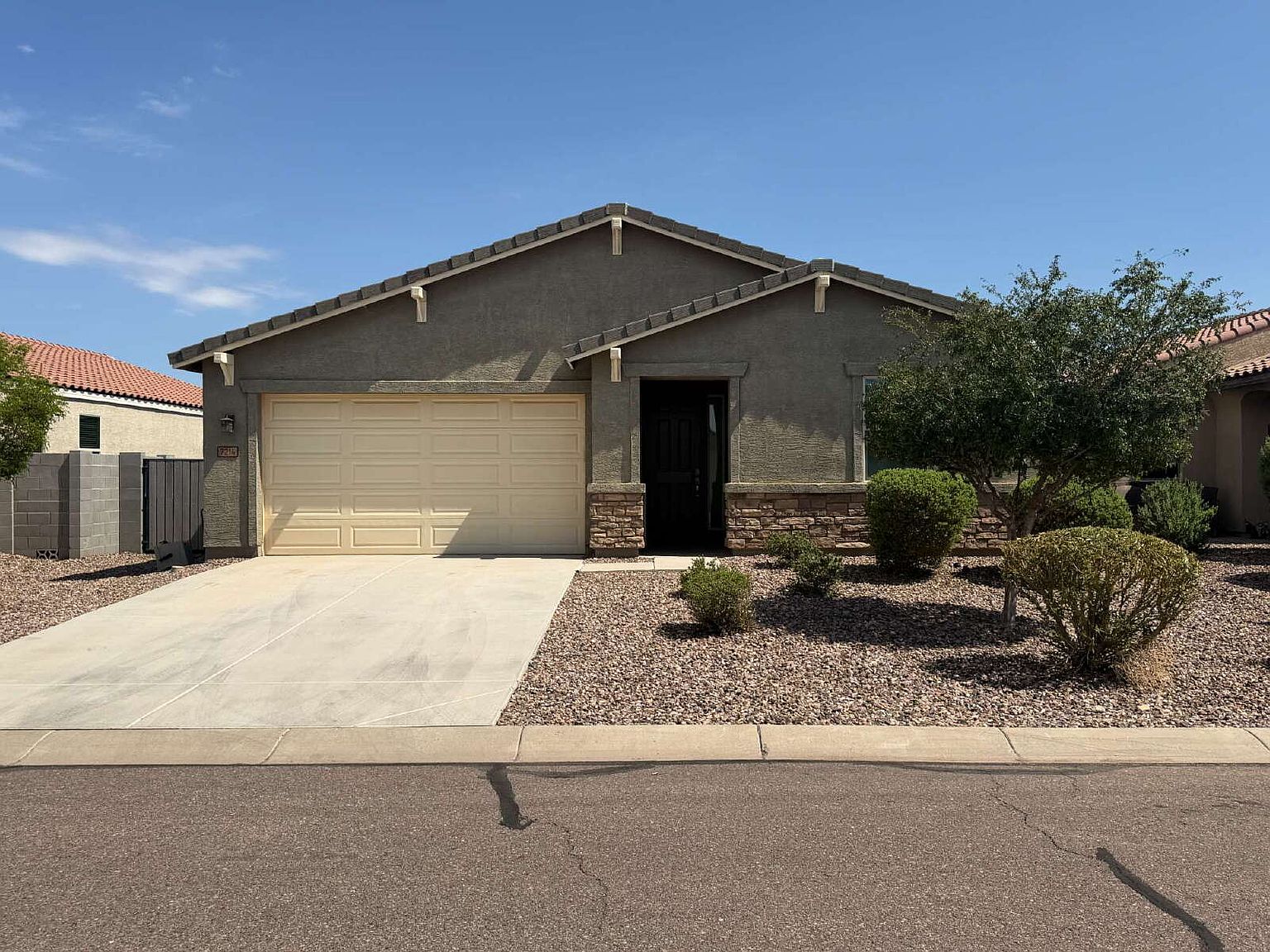 7214 E Gamebird Way San Tan Valley, AZ 85143 photo 3