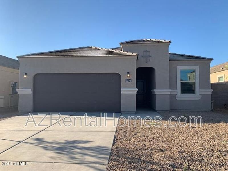 37748 W Bello Ln