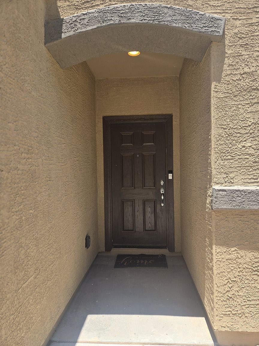 38080 W La Paz St photo 4
