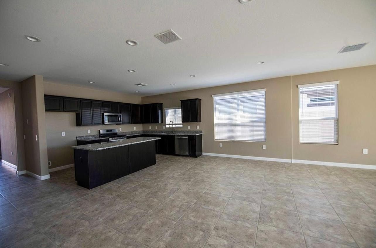37787 W San Ildefanso Ave photo 2