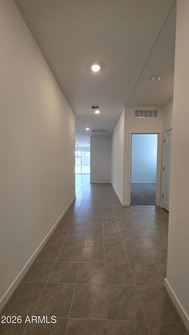 37098 W Prado St photo 2