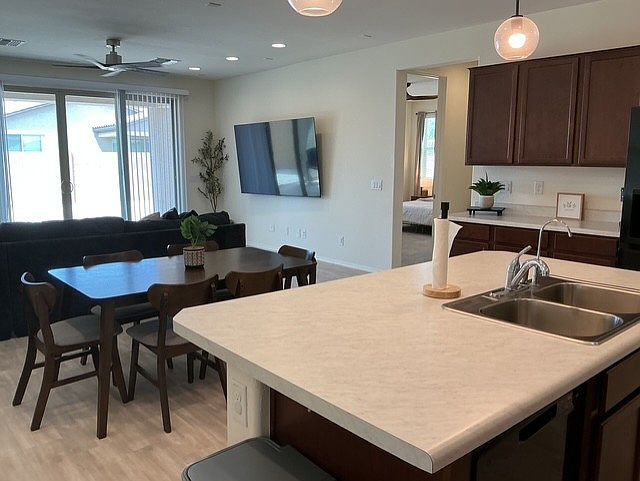 1268 E Jahns Dr photo 5