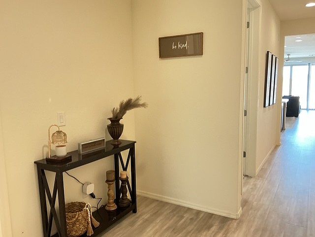 1268 E Jahns Dr photo 2