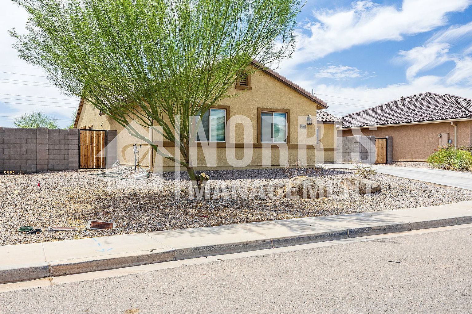2577 N Agave Ln photo 5