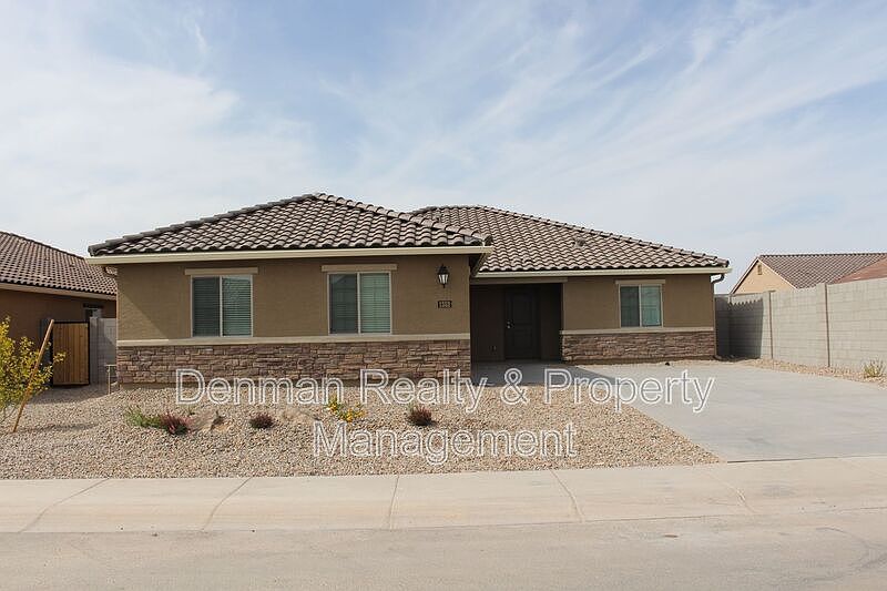 Single story New home in Casa Grande