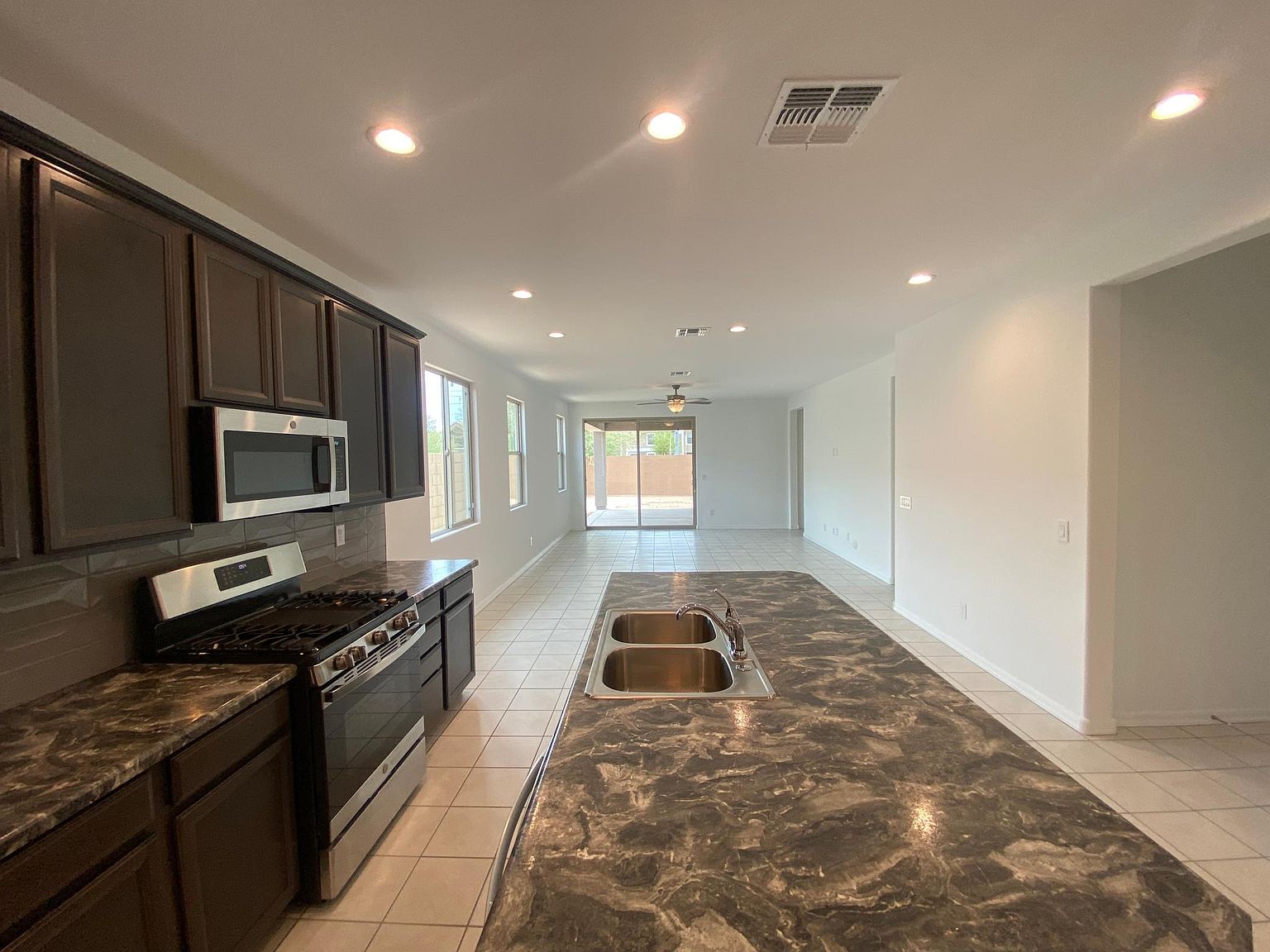 1615 E Paul Dr photo 4