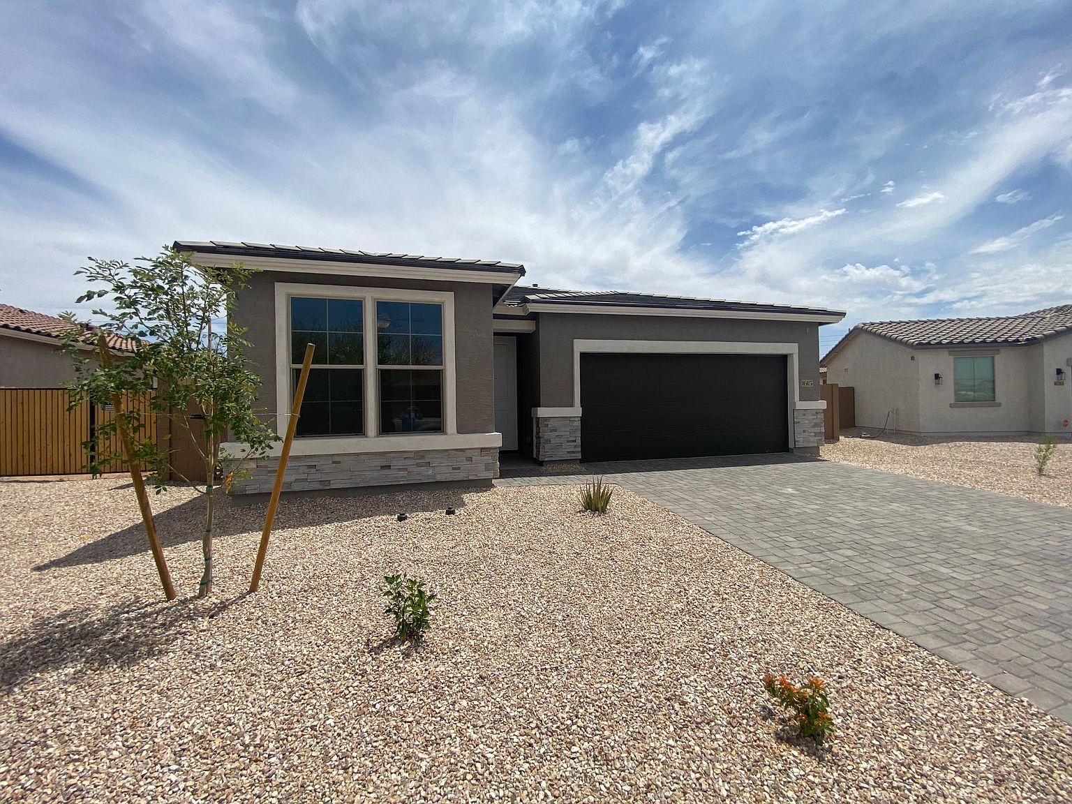 1615 E Paul Dr photo 3
