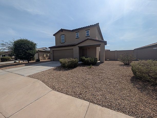 1756 N Saint Francis Pl photo 4