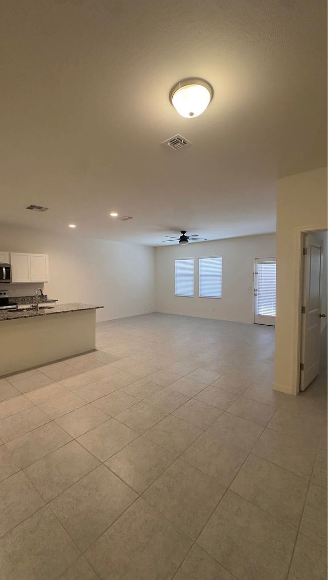 2373 E Alonso Dr photo 5