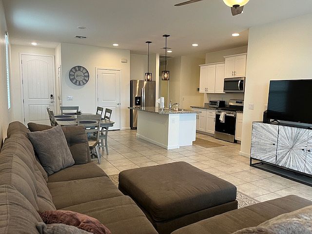 254 S San Fernando Ln photo 5