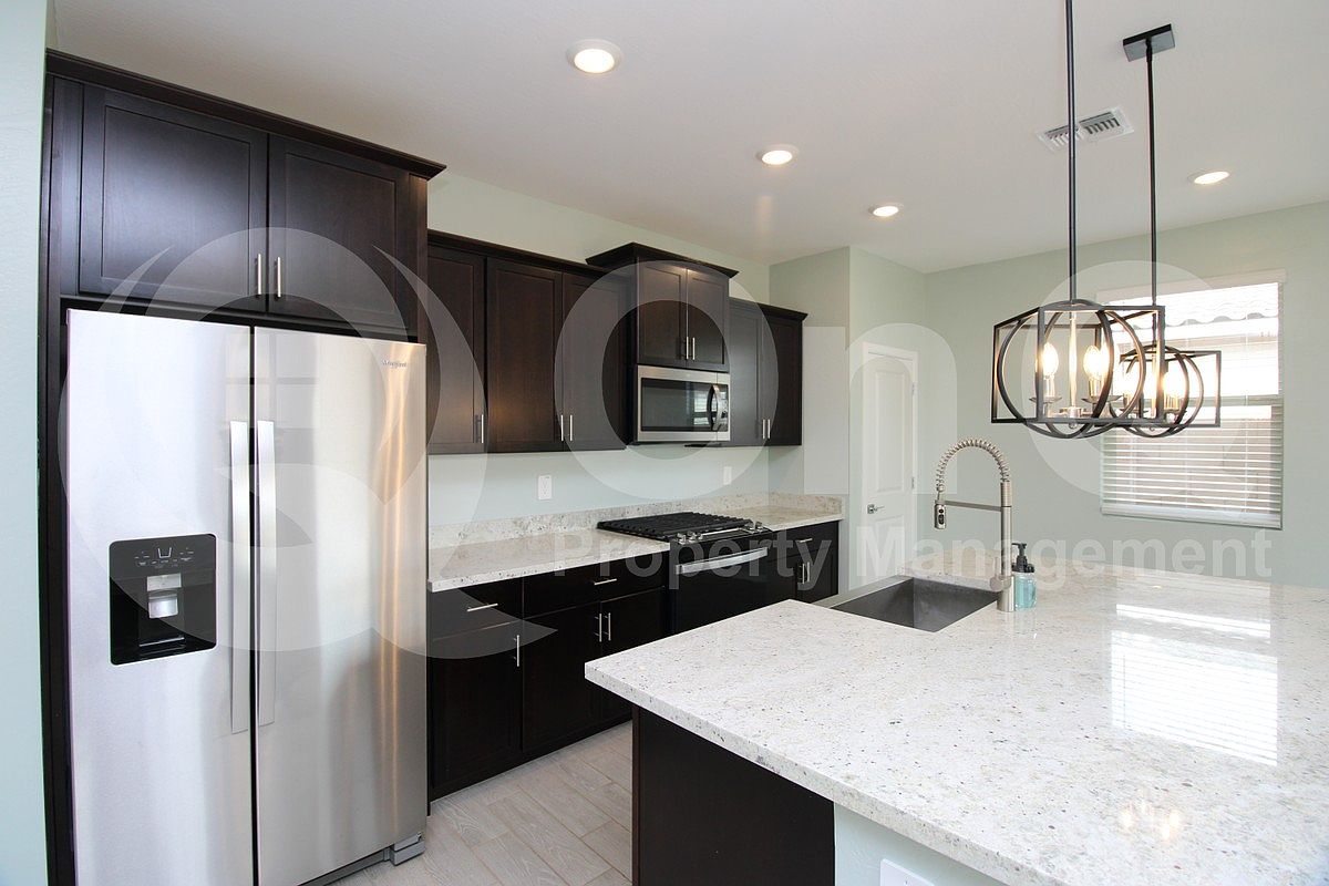 2589 E San Miguel Dr photo 4