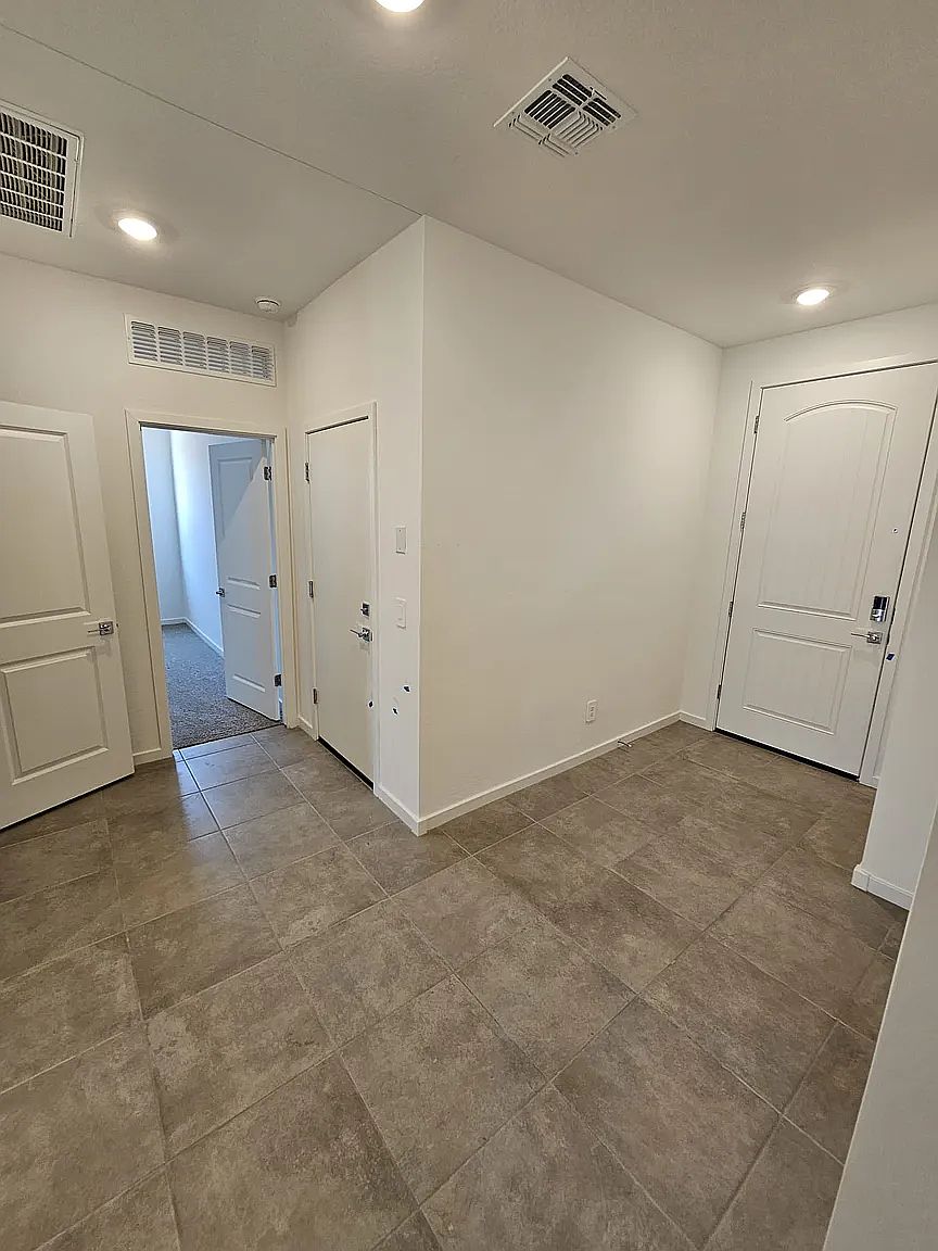 2625 E Rosario Mission Dr photo 4