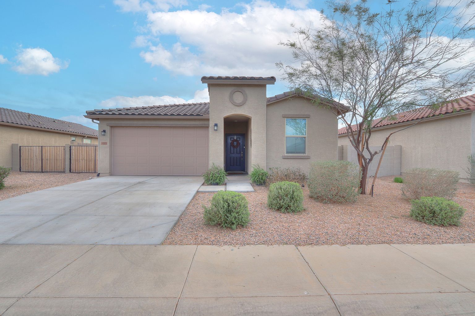 1665 E Kingman Pl photo 2