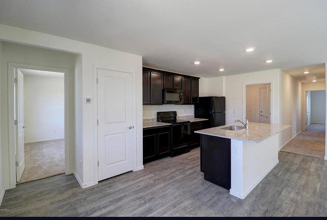 529 W Pintail Dr photo 5