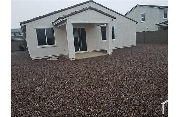 2029 E Kansas Dr photo 3