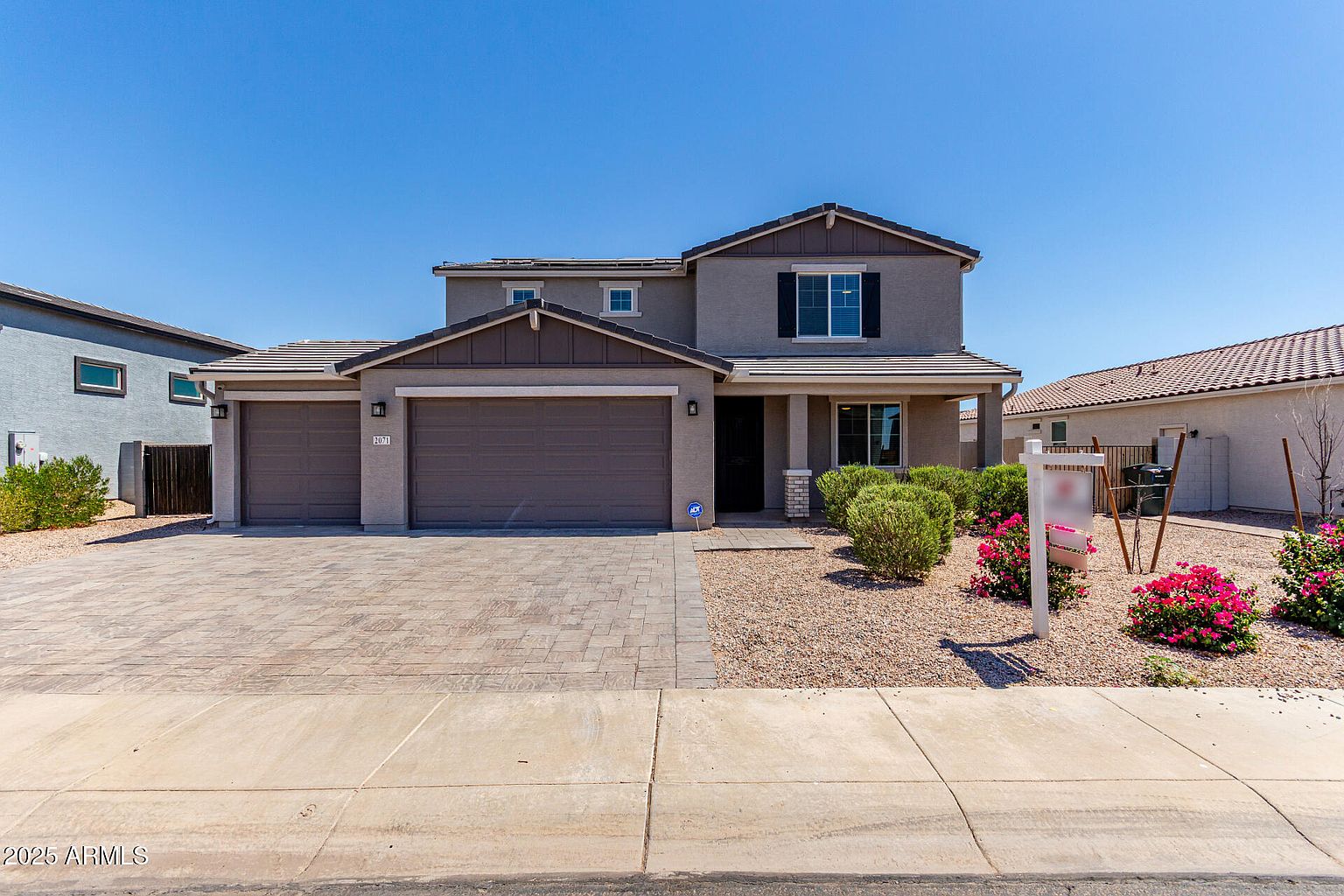 2071 E Piedmont Pl photo 3
