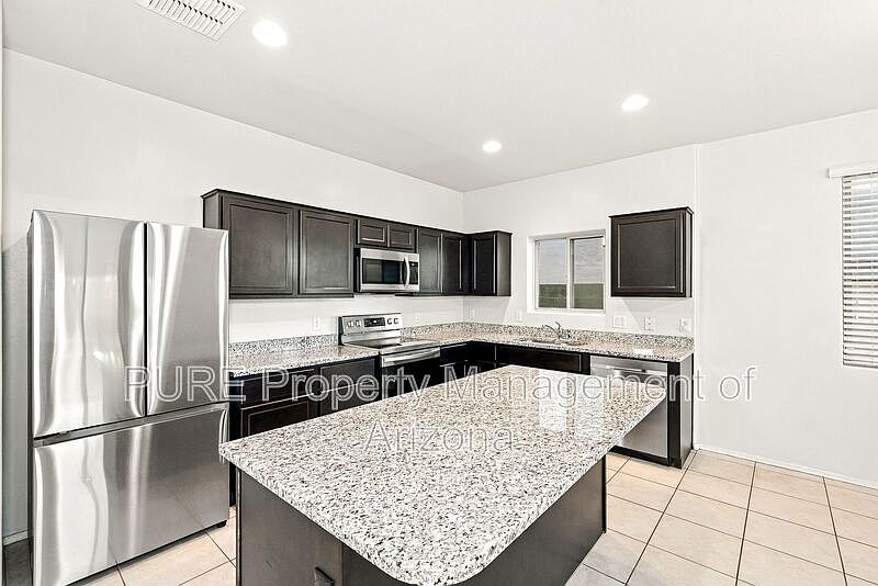 41852 W Allegra Dr photo 5