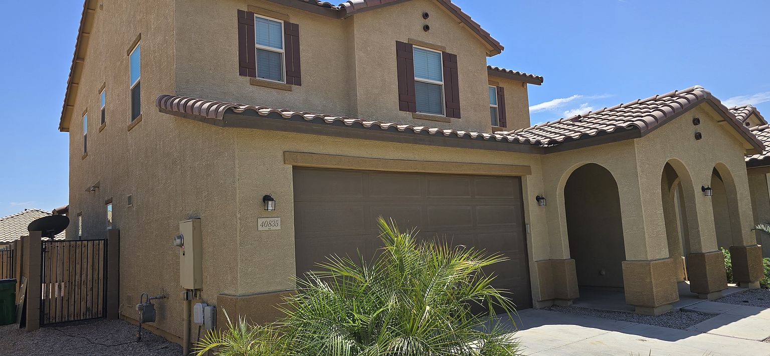 40835 W Patricia Ln photo 2
