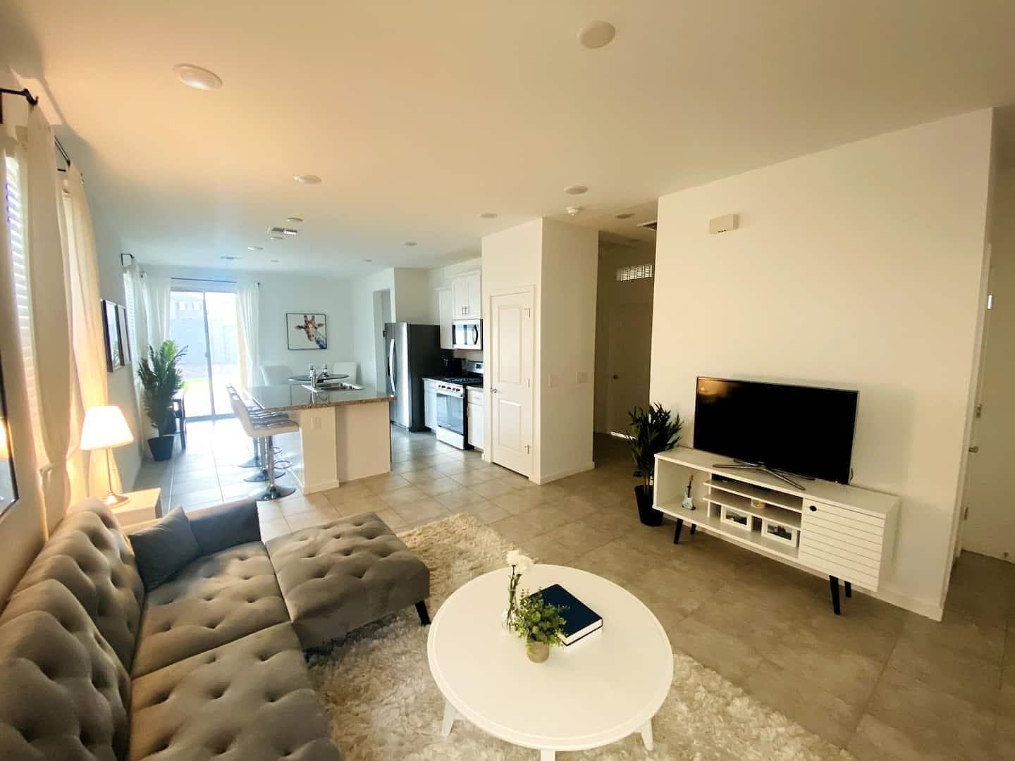 40525 W Hillman Dr photo 3