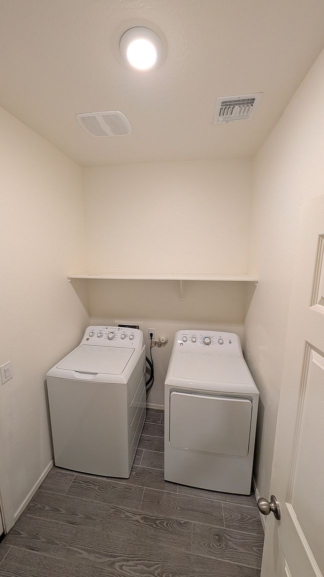 216 W Tropical Dr photo 3