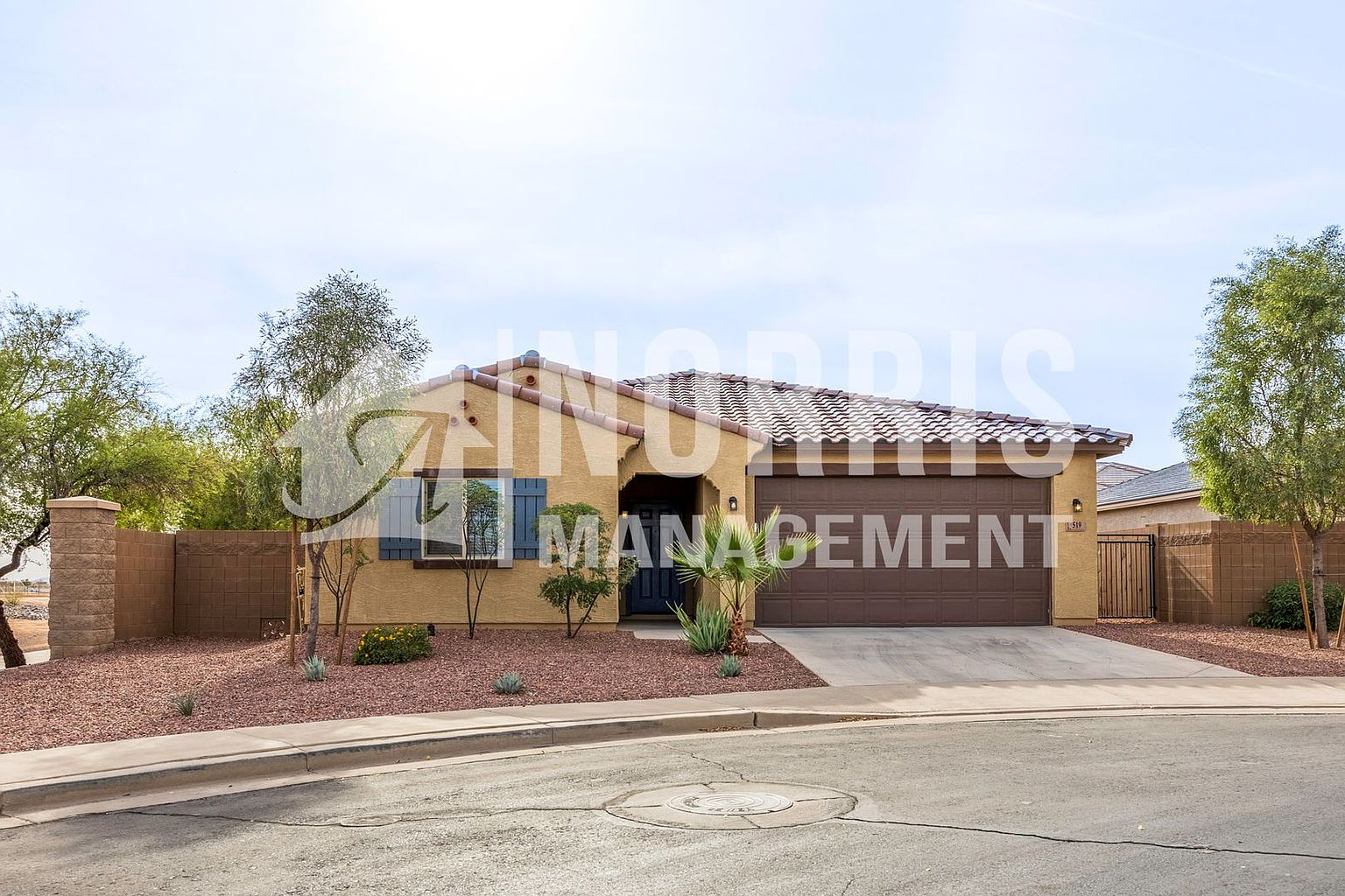 519 E Rio Pl photo 2