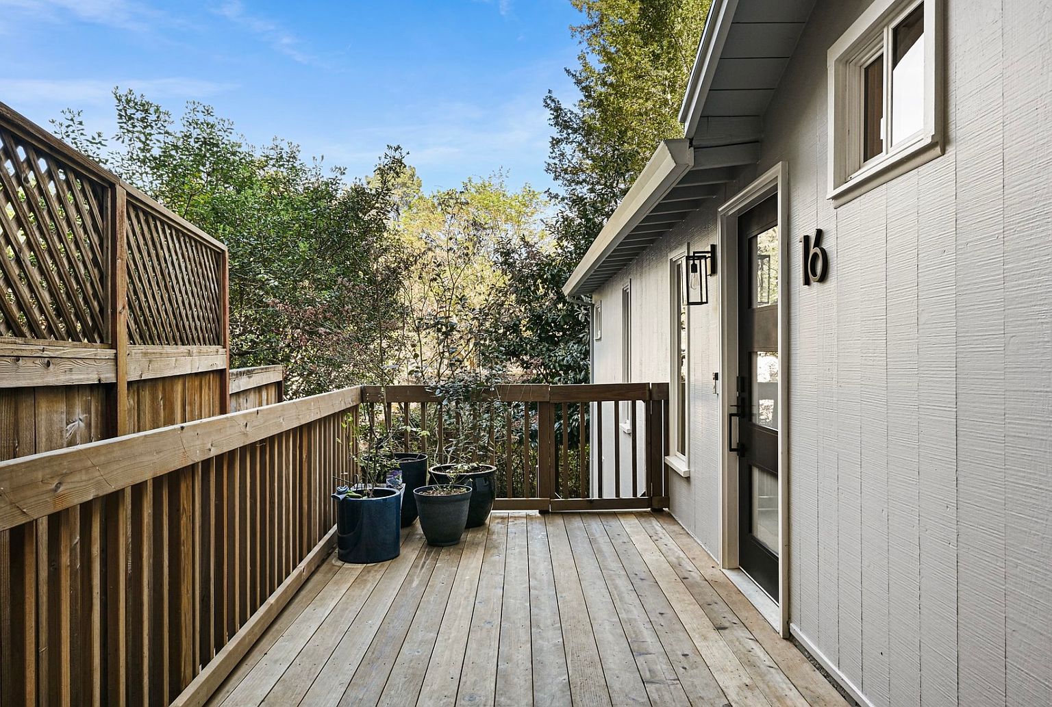 16 Iron Springs Rd photo 3
