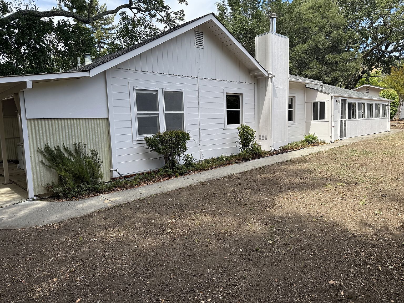 221 The Alameda photo 2