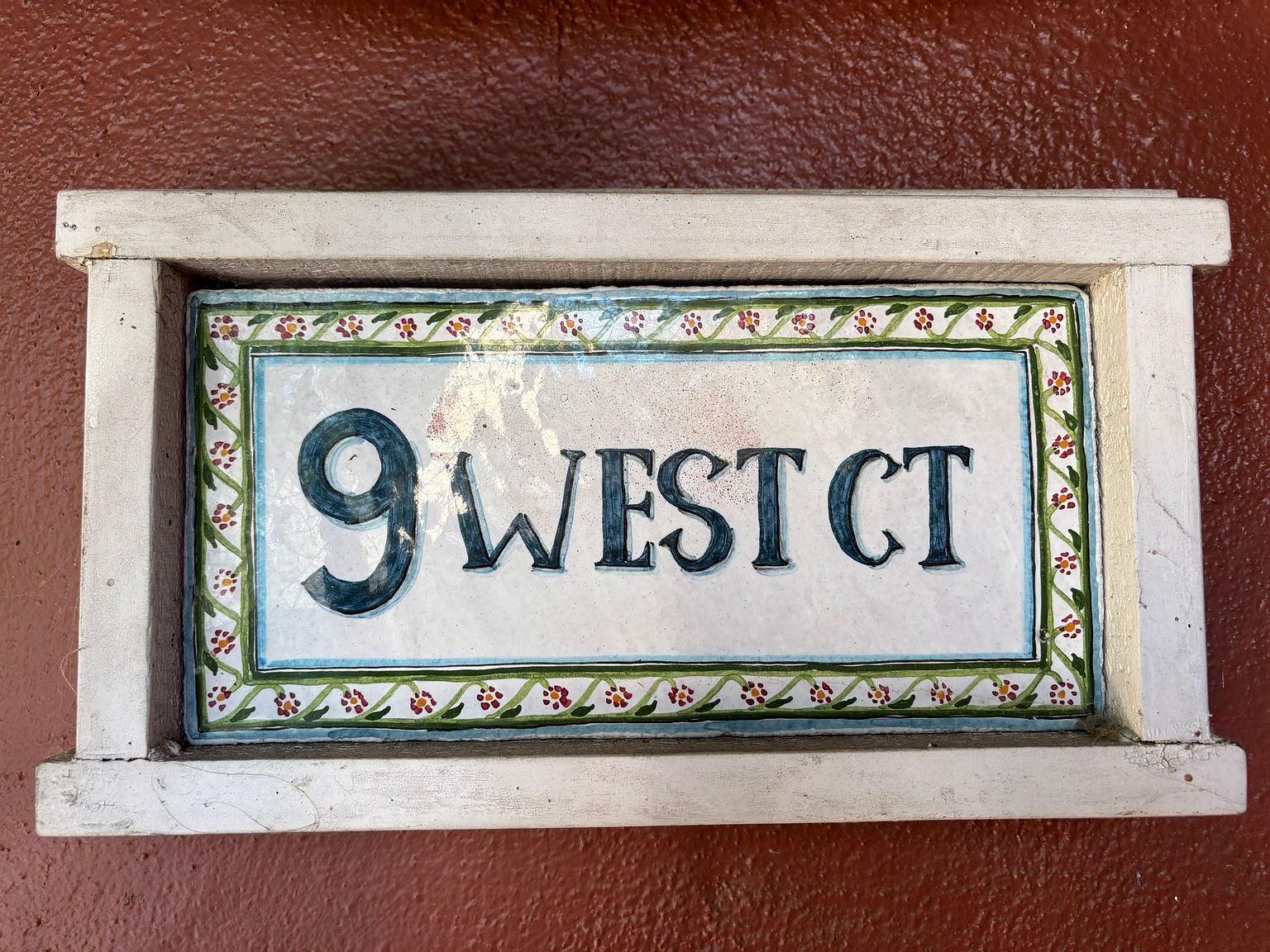 9 West Ct photo 3