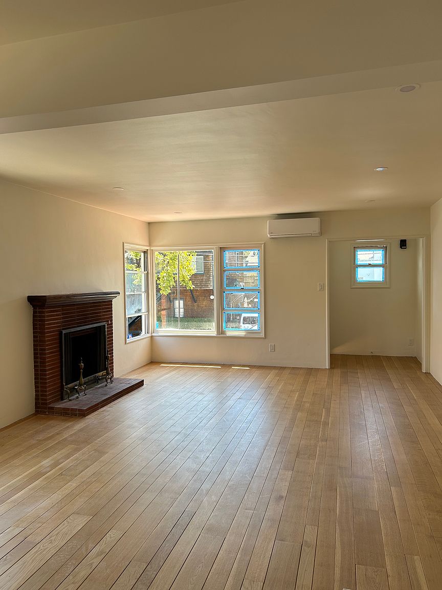 4 Taylor St photo 2