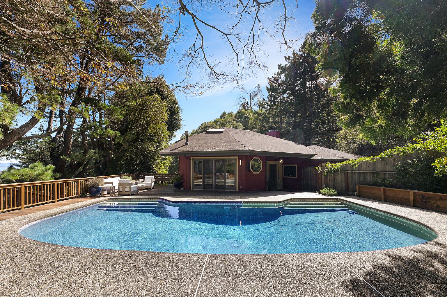 9 Owlswood Dr photo 2