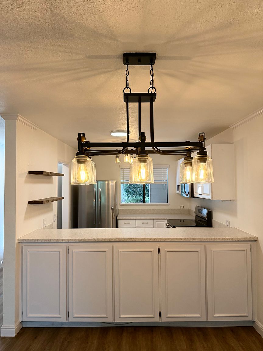 634 Via Casitas photo 3