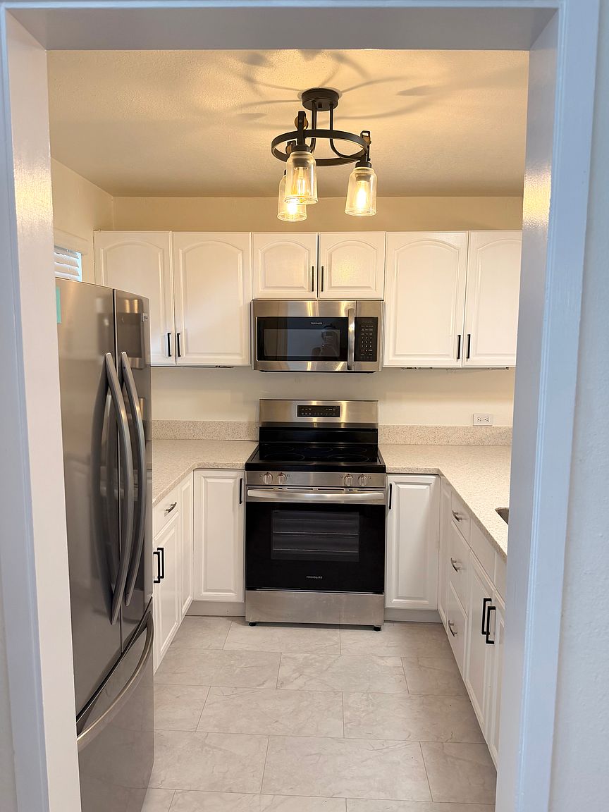 634 Via Casitas photo 2