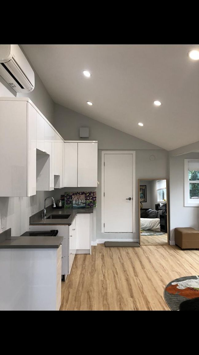 35 Lakeside Dr photo 3